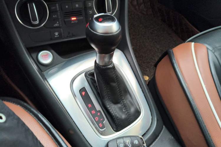 Used Audi Q3 2016 30 TFSI Fashion Model Gear Lever