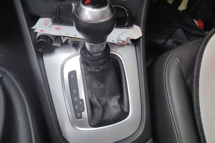 Used Audi Q3 2016 35 TFSI Fashion Model Gear Lever