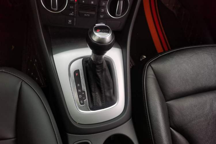 Used Audi Q3 2016 35 TFSI Fashion Model Gear Lever