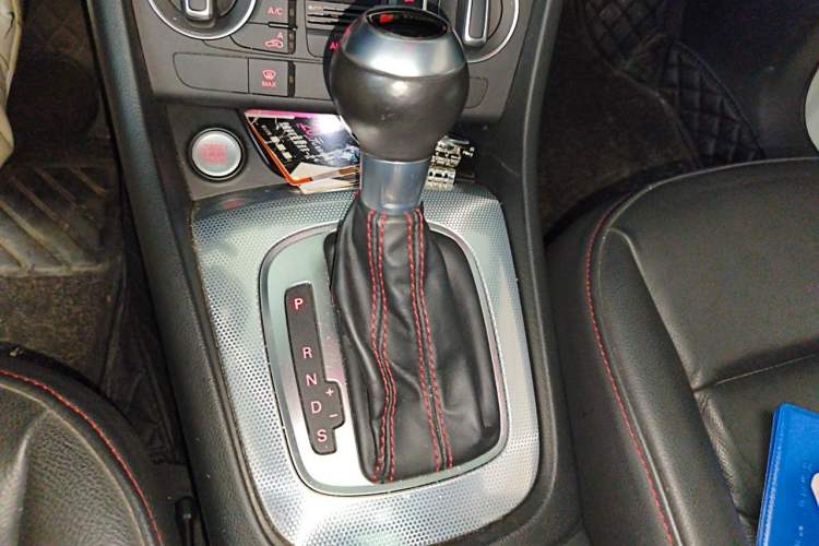 Used Audi Q3 2016 35 TFSI quattro all-wheel-drive style model Gear Lever