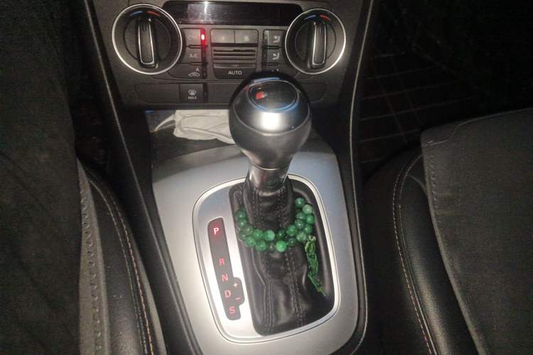 Used Audi Q3 2016 35 TFSI Fashion Model Gear Lever