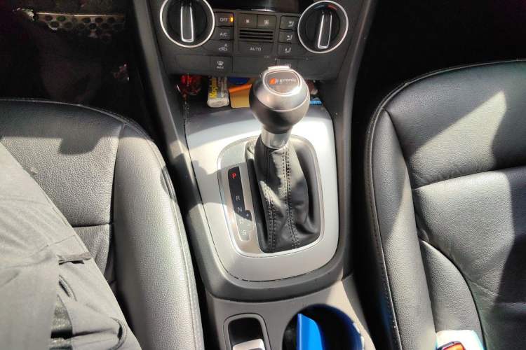 Used Audi Q3 2016 35 TFSI Fashion Model Gear Lever
