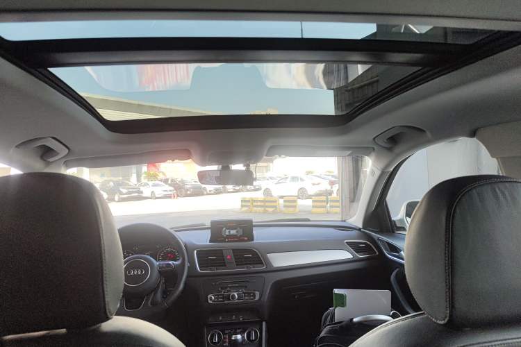 Used Audi Q3 2016 30 TFSI Fashion Model Headliner