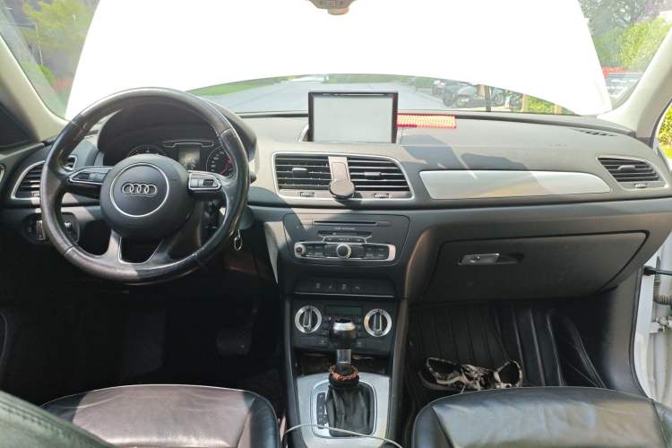 Used Audi Q3 2016 30 TFSI Collector's Edition Comfort Model Headliner
