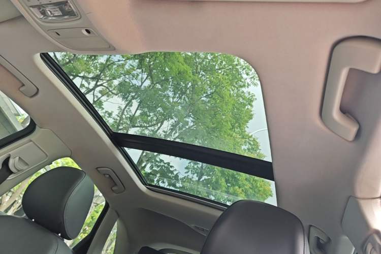 Used Audi Q3 2016 35 TFSI Style Edition Headliner