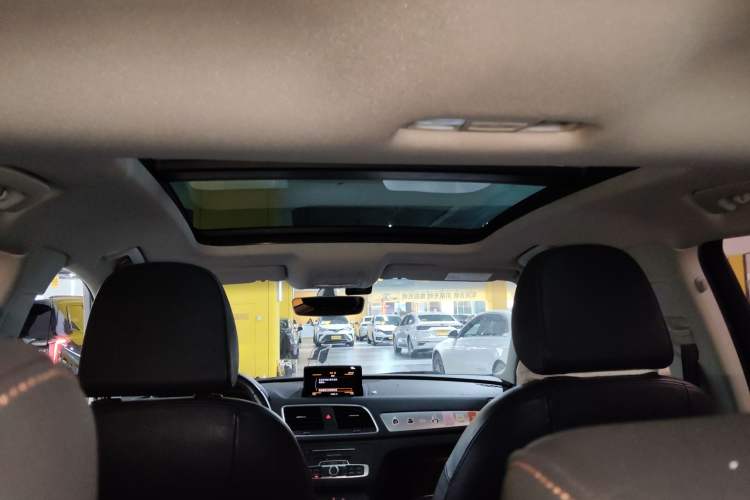 Used Audi Q3 2016 30 TFSI Fashion Model Headliner