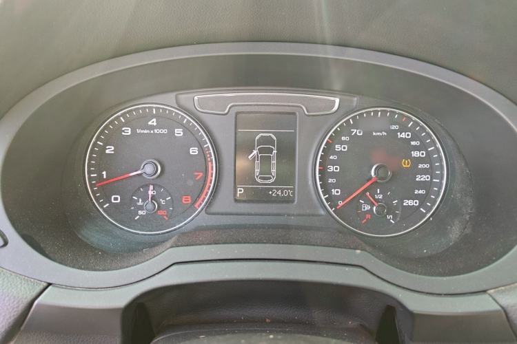 Used Audi Q3 2016 35 TFSI Fashion Model Instrument Cluster