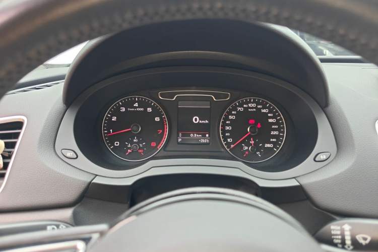 Used Audi Q3 2016 35 TFSI Collection Edition quattro Enjoyment Model Instrument Cluster