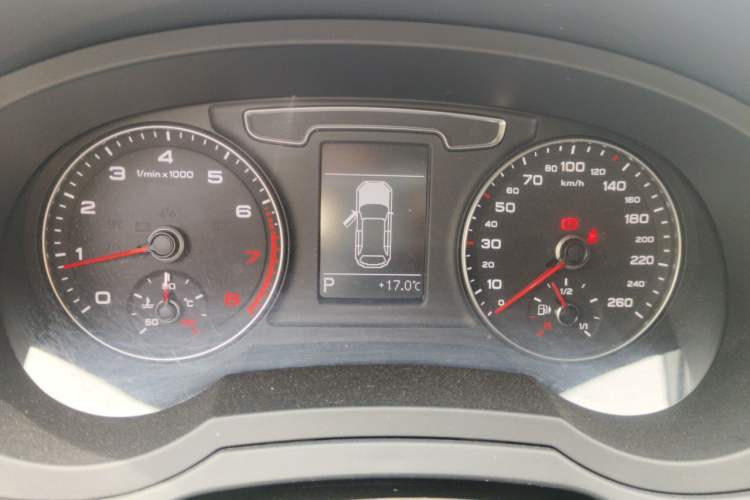 Used Audi Q3 2016 30 TFSI Fashion Model Instrument Cluster