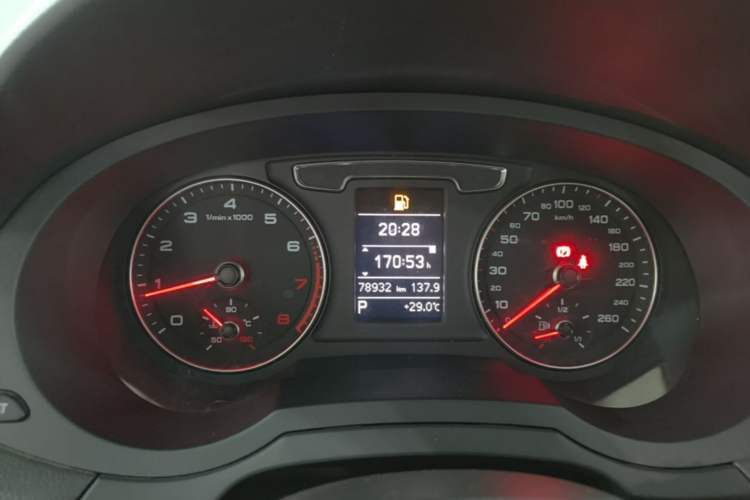 Used Audi Q3 2016 35 TFSI Fashion Model Instrument Cluster
