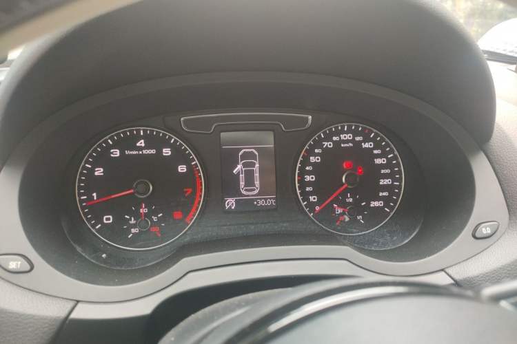 Used Audi Q3 2016 30 TFSI Fashion Model Instrument Cluster