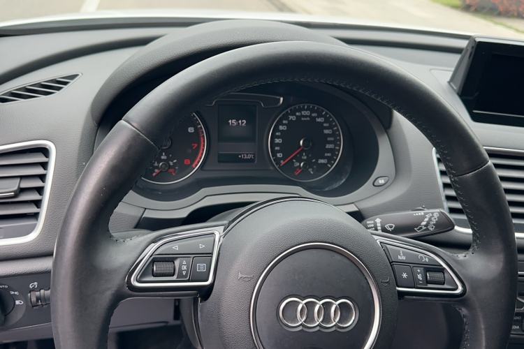 Used Audi Q3 2016 30 TFSI Fashion Model Instrument Cluster