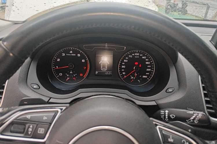 Used Audi Q3 2016 30 TFSI Fashion Model Instrument Cluster