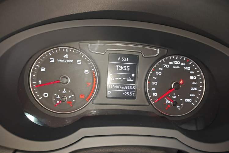 Used Audi Q3 2016 30 TFSI Fashion Model Instrument Cluster