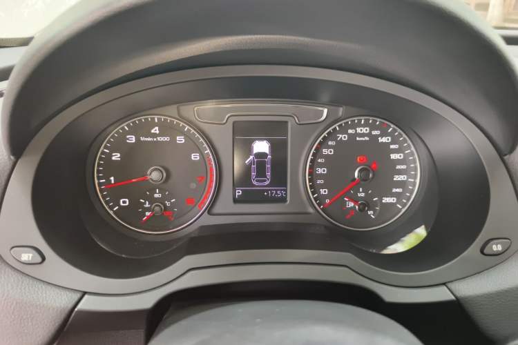 Used Audi Q3 2016 30 TFSI Fashion Model Instrument Cluster