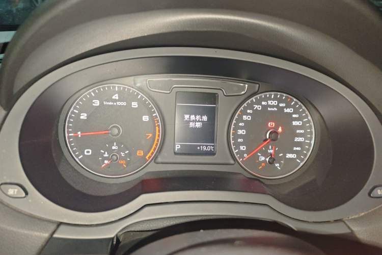 Used Audi Q3 2016 35 TFSI Fashion Model Instrument Cluster