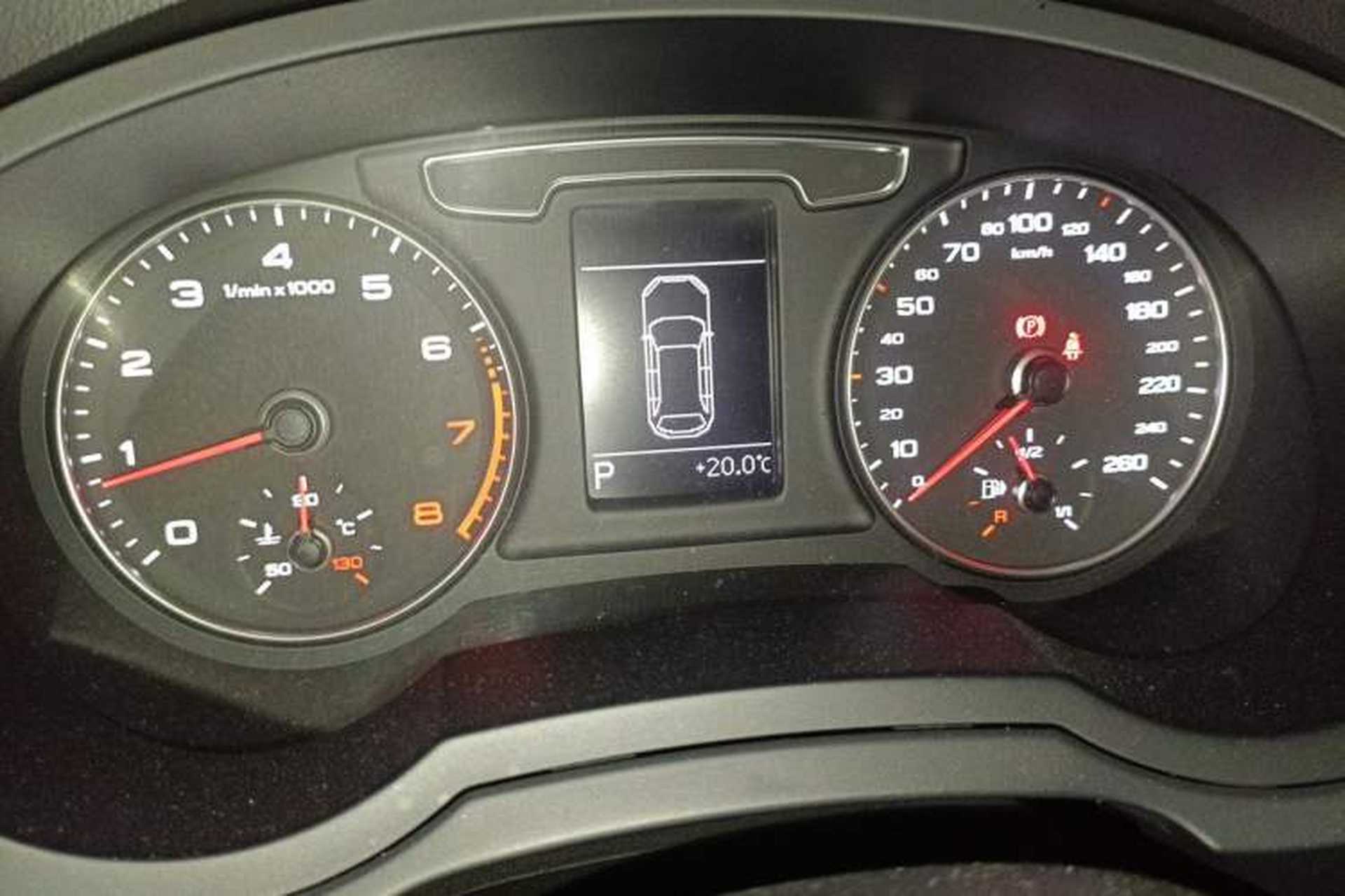 Used Audi Q3 2016 35 TFSI Fashion Model Instrument Cluster