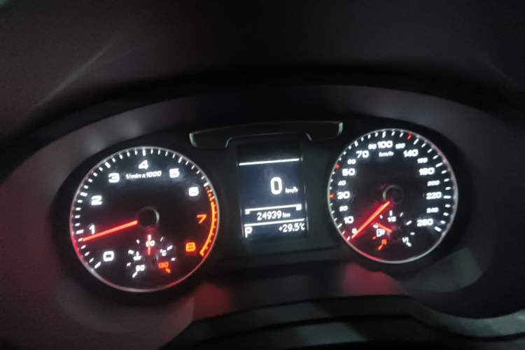 Used Audi Q3 2016 30 TFSI Fashion Model Instrument Cluster