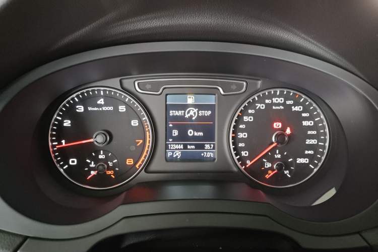 Used Audi Q3 2016 35 TFSI Collection Edition quattro Enjoyment Model Instrument Cluster
