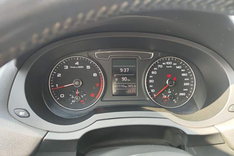Used Audi Q3 2016 30 TFSI Fashion Model Instrument Cluster