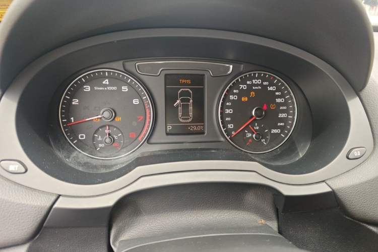 Used Audi Q3 2016 30 TFSI Standard Model Instrument Cluster