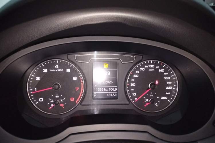Used Audi Q3 2016 30 TFSI Fashion Model Instrument Cluster