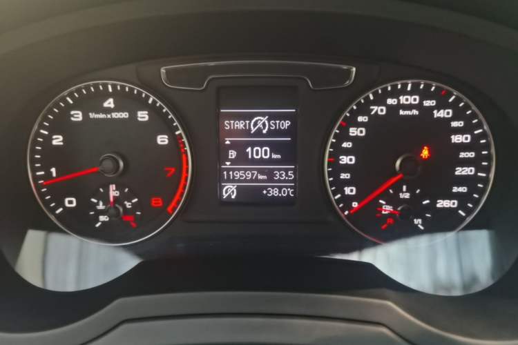 Used Audi Q3 2016 40 TFSI quattro all-wheel-drive sport model Instrument Cluster