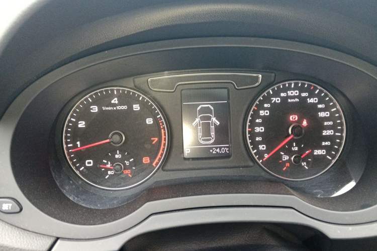 Used Audi Q3 2016 30 TFSI Fashion Model Instrument Cluster