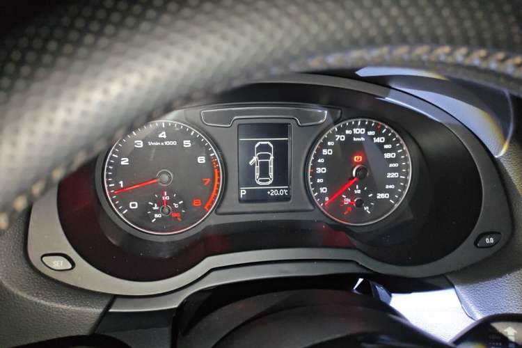 Used Audi Q3 2016 30 TFSI Fashion Model Instrument Cluster