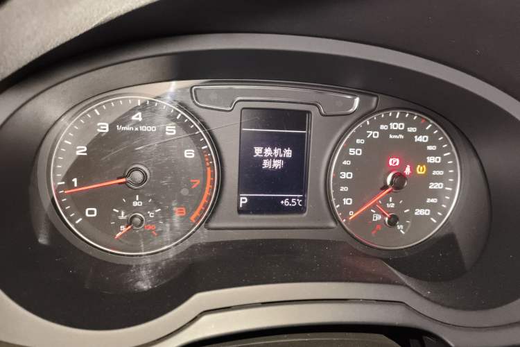 Used Audi Q3 2016 30 TFSI Fashion Model Instrument Cluster