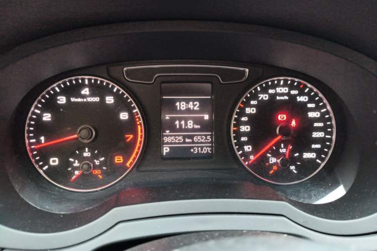 Used Audi Q3 2016 30 TFSI Fashion Model Instrument Cluster