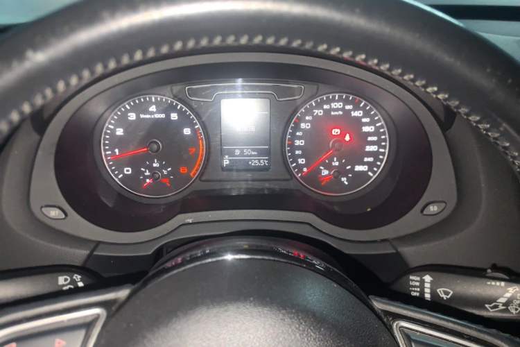 Used Audi Q3 2016 30 TFSI Fashion Model Instrument Cluster