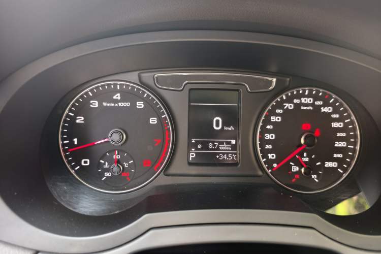 Used Audi Q3 2016 35 TFSI Fashion Model Instrument Cluster