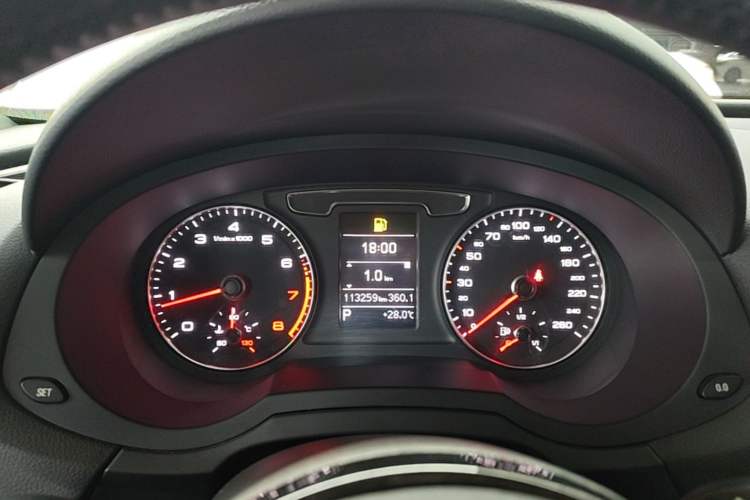 Used Audi Q3 2016 35 TFSI Fashion Model Instrument Cluster