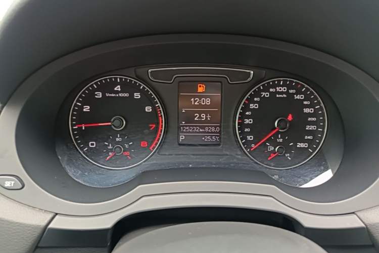 Used Audi Q3 2016 35 TFSI quattro all-wheel-drive style model Instrument Cluster
