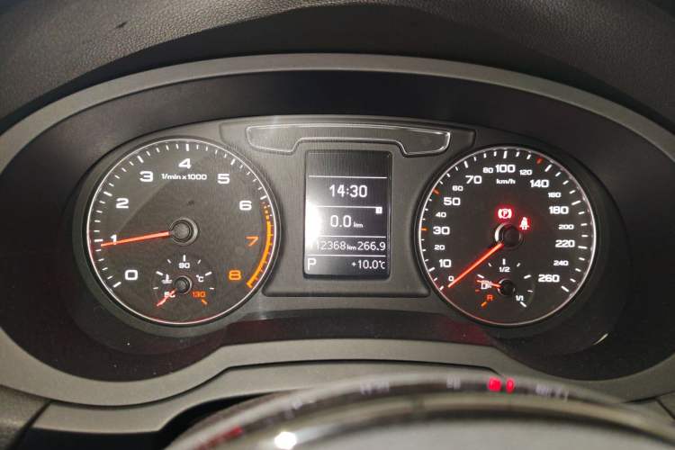 Used Audi Q3 2016 35 TFSI Fashion Model Instrument Cluster