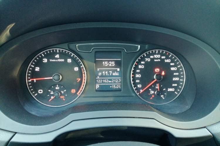 Used Audi Q3 2016 40 TFSI quattro all-wheel drive style model Instrument Cluster
