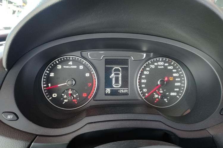 Used Audi Q3 2016 35 TFSI Fashion Model Instrument Cluster