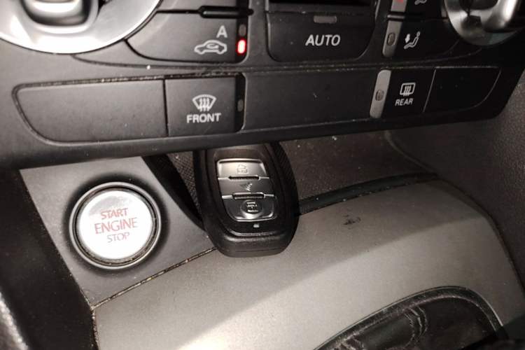 Used Audi Q3 2016 30 TFSI Collector's Edition Intelligent Model Interior 1