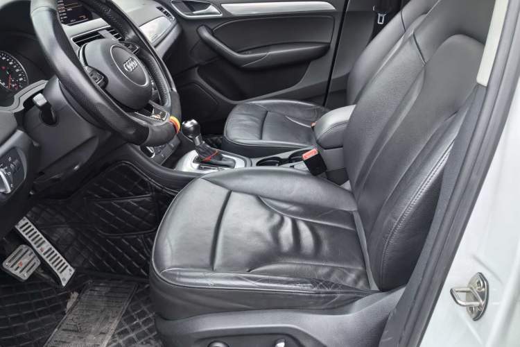 Used Audi Q3 2016 35 TFSI quattro all-wheel-drive style model Interior 1