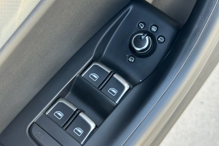Used Audi Q3 2016 35 TFSI Collection Edition Comfort Model Interior 10