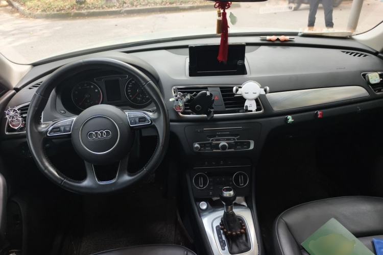Used Audi Q3 2016 30 TFSI Fashion Model Interior 2