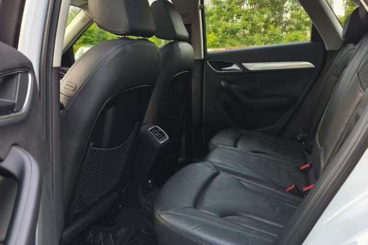 Used Audi Q3 2016 30 TFSI Collector's Edition Comfort Model Interior 2