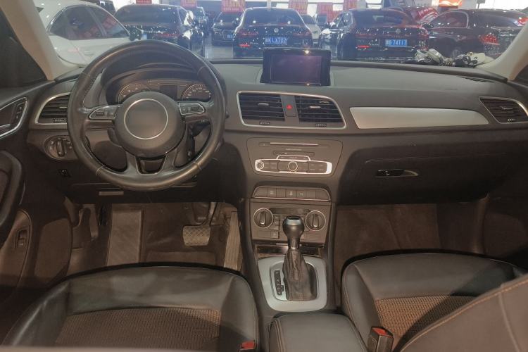 Used Audi Q3 2016 35 TFSI Fashion Model Interior 2