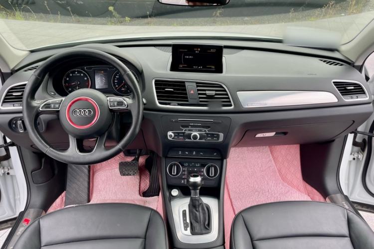Used Audi Q3 2016 35 TFSI quattro all-wheel-drive style model Interior 2