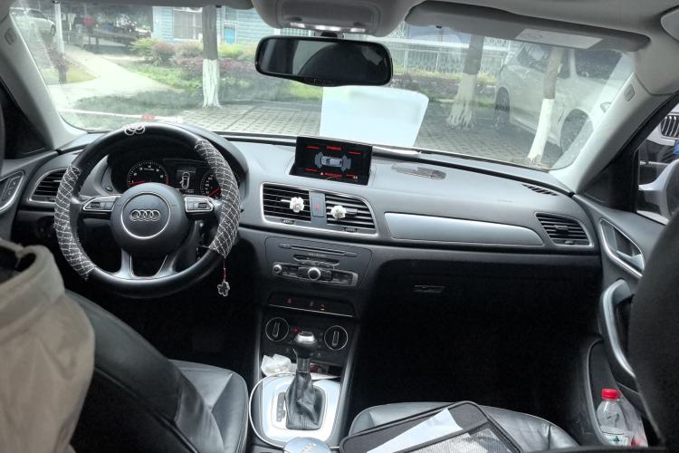 Used Audi Q3 2016 30 TFSI Fashion Model Interior 2