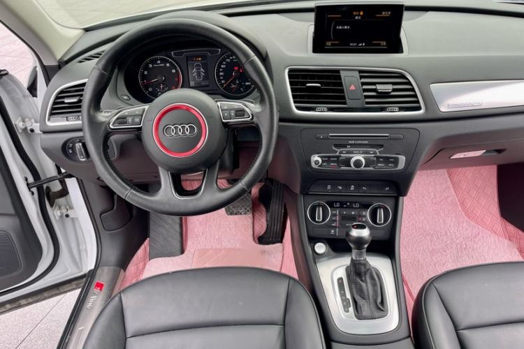 Used Audi Q3 2016 35 TFSI quattro all-wheel-drive style model Interior 3