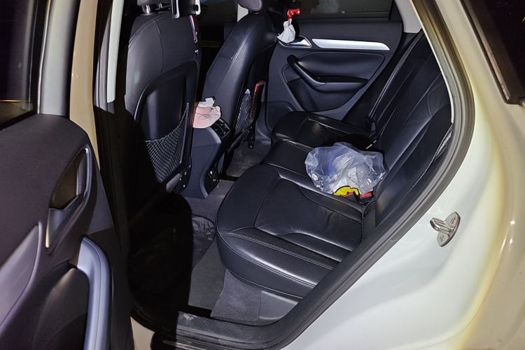 Used Audi Q3 2016 35 TFSI Style Edition Interior 4