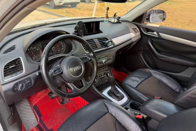 Used Audi Q3 2016 30 TFSI Fashion Model Interior 4