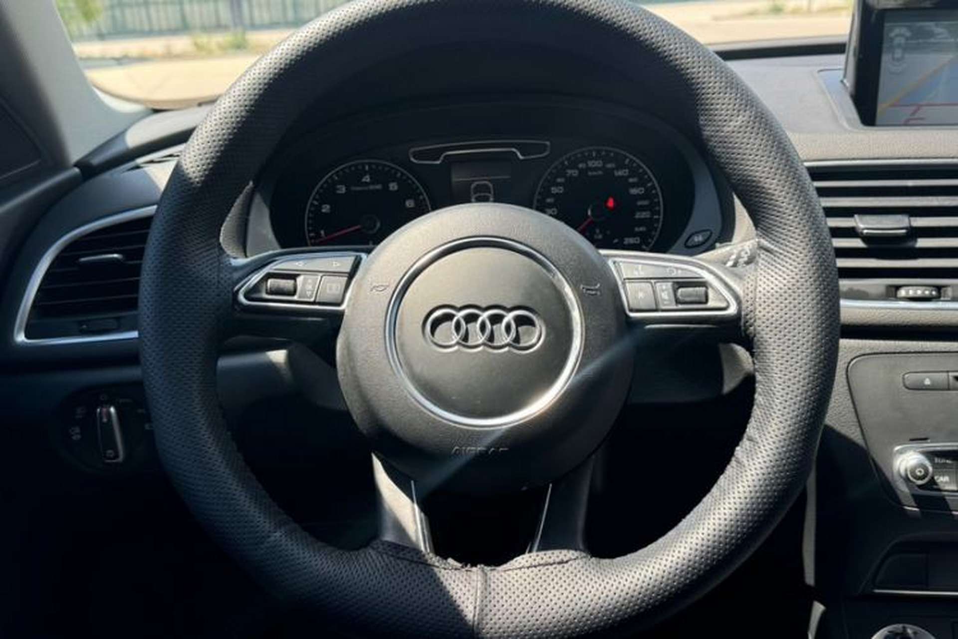 Used Audi Q3 2016 35 TFSI Collection Edition Comfort Model Interior 4